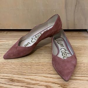 Sam Edelman Rose Suede Flats w/ Scalloped Edge detail!